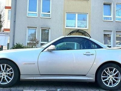 Gebraucht Mercedes SLK230 197 PS (144 kW) 2003 Silber Cabrio