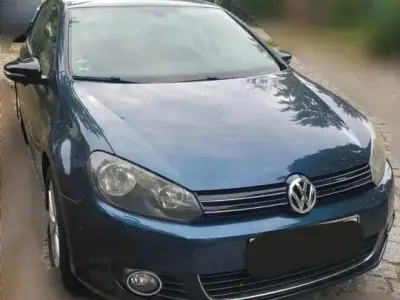 Gebraucht VW Golf VI 105 PS (77 kW) 2011 Blau Kleinwagen
