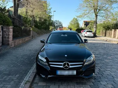 Gebraucht Mercedes C200 185 PS (136 kW) 2014 Schwarz Limousine