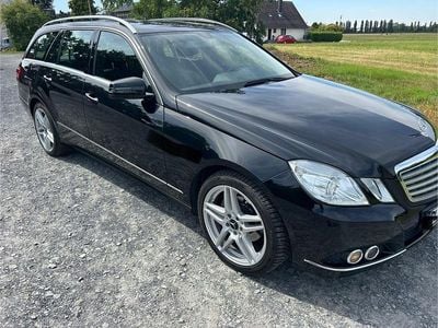 Mercedes E200