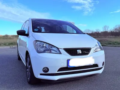 Używany Seat Mii FR-Line 60 KM (44 kW) 2018 Biały Hatchback