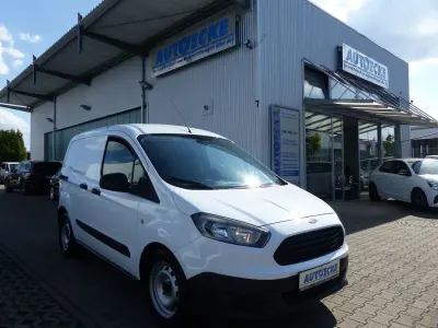 Gebraucht Ford Courier 101 PS (74 kW) 2018 Weiß Van / Kleinbus