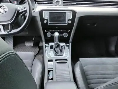 Gebraucht VW Passat Highline 190 PS (139 kW) 2016 Schwarz Kombi