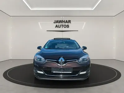 Gebraucht Renault Mégane III Bose Edition 132 PS (97 kW) 2015 Braun Limousine
