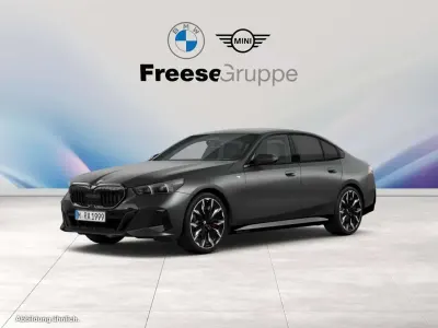 Gebraucht BMW 540 M Sport 303 PS (222 kW) 2025 Silber Limousine