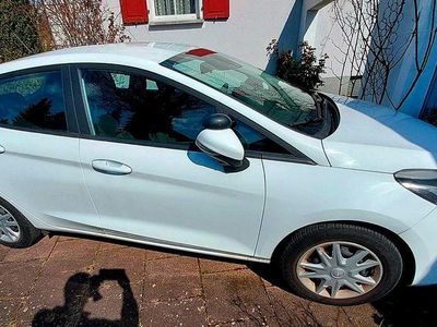 Gebraucht Ford Fiesta Cool & Connect 86 PS (63 kW) 2019 Weiß Kleinwagen