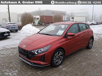 Neu Hyundai i20 Trend 101 PS (74 kW) 2026 Dragon red Kleinwagen