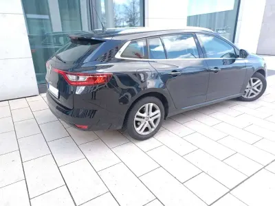 Używany Renault Mégane GrandTour Business 140 KM (102 kW) 2019 Czarny Kombi