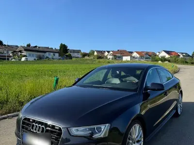 Gebraucht Audi A5 Sportback Ambiente 204 PS (150 kW) 2014 Blau Kleinwagen