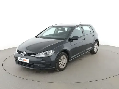 Gebraucht VW Golf VII Trendline 116 PS (85 kW) 2019 Grau Limousine