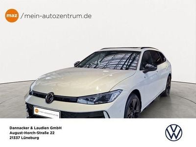 Usata VW Passat R-line 150 CV (110 kW) 2025 Bianco Station wagon