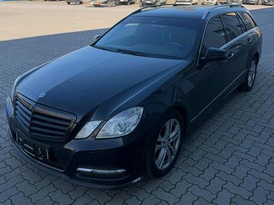 Gebraucht Mercedes E300 231 PS (169 kW) 2011 Schwarz Kombi