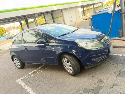 Gebraucht Opel Corsa 70 PS (51 kW) 2010 Blau Kleinwagen