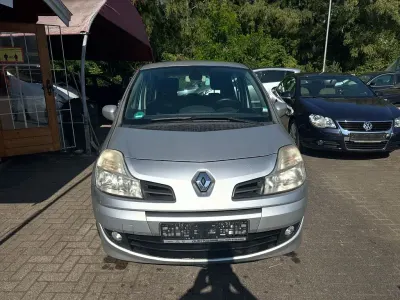 Gebraucht Renault Modus Dynamique 101 PS (74 kW) 2008 Silber Van / Kleinbus