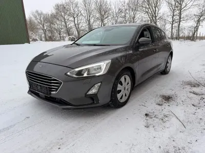 Używany Ford Focus Titanium 120 KM (88 kW) 2018 Szary Sedan/Limuzyna