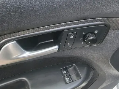 Gebraucht VW Touran 116 PS (85 kW) 2009 Braun Van / Kleinbus