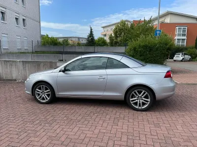 Gebraucht VW Eos 122 PS (89 kW) 2010 Silber Cabrio