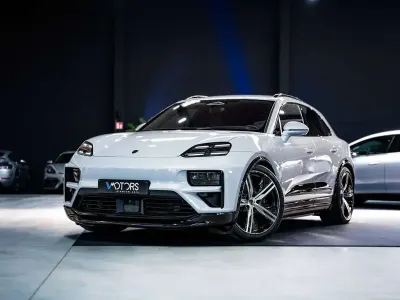 Second-hand Porsche Macan Turbo 469 kW (639 CP) 2024 Alb SUV