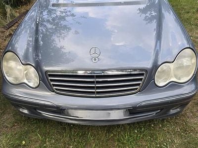 Mercedes C230