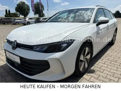 Gebraucht VW Passat 150 PS (110 kW) 2025 Weiß Kombi