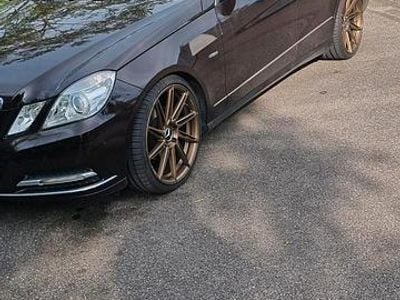 Mercedes E200