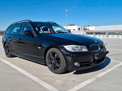 Gebraucht BMW 320 177 PS (130 kW) 2009 Schwarz Kombi