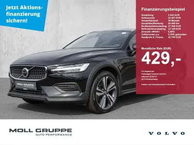 Gebraucht Volvo V60 CC Plus 197 PS (144 kW) 2024 Schwarz Kombi