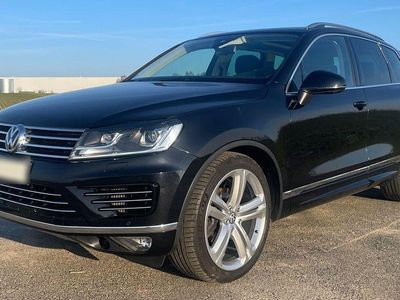 Gebraucht VW Touareg R-line 262 PS (192 kW) 2016 Schwarz SUV