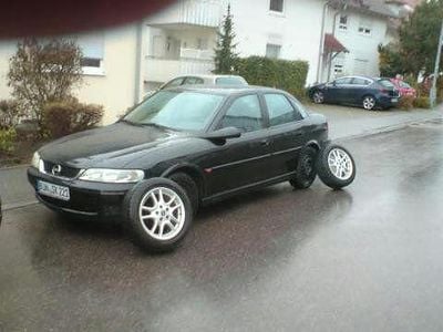 Gebraucht Opel Vectra Sport 158 PS (116 kW) 1999 Schwarz Limousine