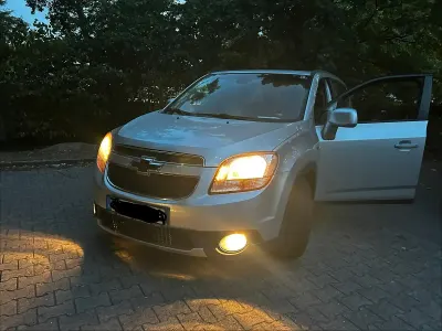 Gebraucht Chevrolet Orlando 163 PS (119 kW) 2013 Grau Van / Kleinbus