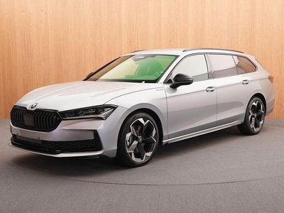 Silber Neu 2025 Skoda Superb SportLine Kombi | 48.950 € (Guter Preis)