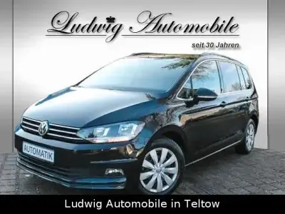 Gebraucht VW Touran Comfortline 150 PS (110 kW) 2018 Schwarz Van / Kleinbus