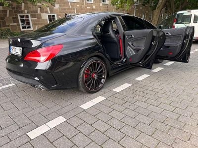 Schwarz Gebraucht 2013 Mercedes CLA220 AMG line Limousine | 16.000 € (Fairer Preis)
