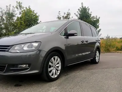 Gebraucht VW Sharan 140 PS (102 kW) 2013 Grau Van / Kleinbus