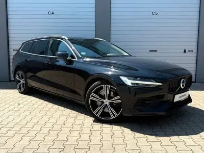 Gebraucht Volvo V60 Inscription 392 PS (288 kW) 2019 Schwarz Kombi