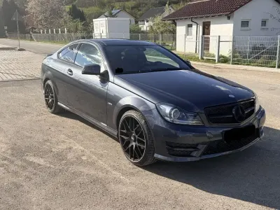 Gebraucht Mercedes C180 AMG line 156 PS (114 kW) 2015 Grau Coupé