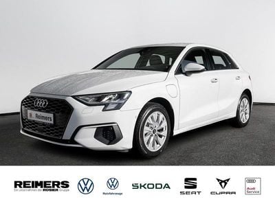 Gebraucht Audi A3 Sportback e-tron Basis 150 PS (110 kW) 2023 Weiß Kleinwagen