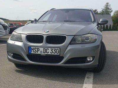 gebraucht BMW 320 320 d Xdrive 2011 abgemeldet