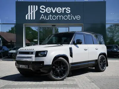 Neu Land Rover Defender HSE Dynamic 300 PS (220 kW) 2026 Grau SUV