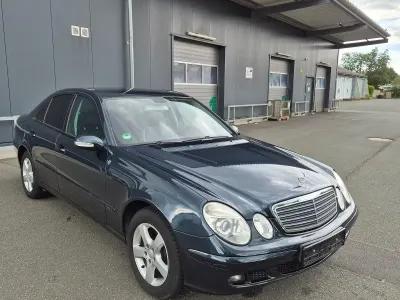 Gebraucht Mercedes E350 Classic 272 PS (200 kW) 2005 Schwarz Limousine