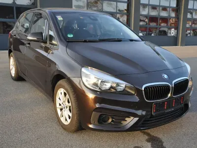Gebraucht BMW 216 Active Tourer 116 PS (85 kW) 2015 Braun Van / Kleinbus