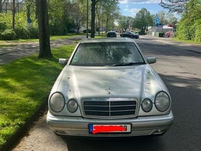 gebraucht Mercedes E240 Elegance