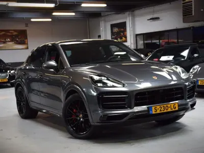 Occasion Porsche Cayenne Coupe 460 PK (338 kW) 2021 Grijs Coupé