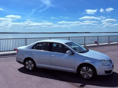 Gebraucht VW Jetta 116 PS (85 kW) 2005 Silber Limousine