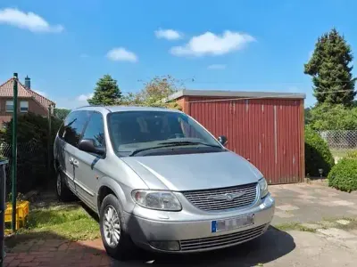 Gebraucht Chrysler Grand Voyager Limited 143 PS (105 kW) 2002 Silber Van / Kleinbus