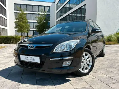 Gebraucht Hyundai i30 Style 126 PS (92 kW) 2009 Schwarz Kombi