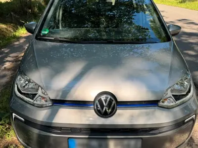 Gebraucht VW e-up! Style 61 kW (83 PS) 2022 Silber Kleinwagen