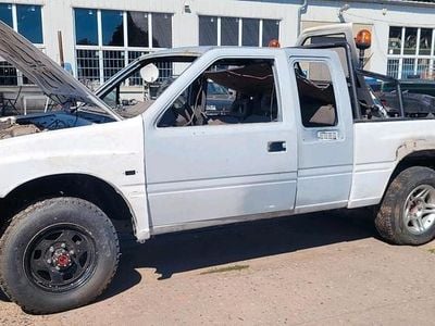 Weiß Gebraucht 1998 Opel Campo Abholung | 3.000 €