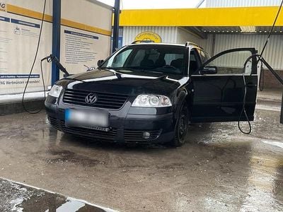 Usata VW Passat 101 CV (74 kW) 2004 Nero Station wagon