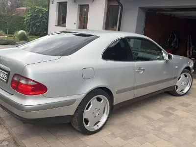 Gebraucht Mercedes CLK200 AMG 136 PS (100 kW) 1995 Silber Coupé